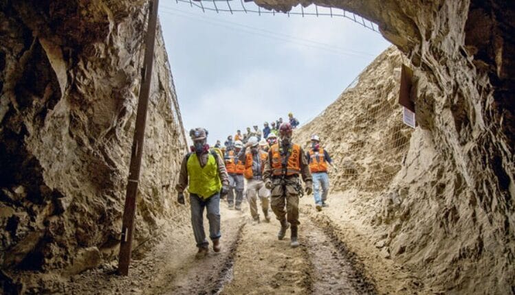 Industria minera proyecta necesitar más de 34.000 trabajadores para 2032 por jubilaciones y nuevos proyectos