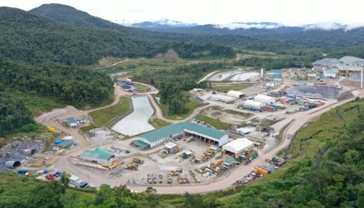 Ecuador proyecta inversiones privadas por más de USD 6.500 millones en sectores eléctrico y minero hasta 2030