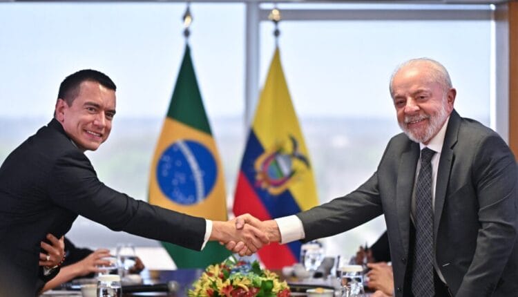 MANTA MANAUS RESUCITA GRACIAS A DANIEL NOBOA