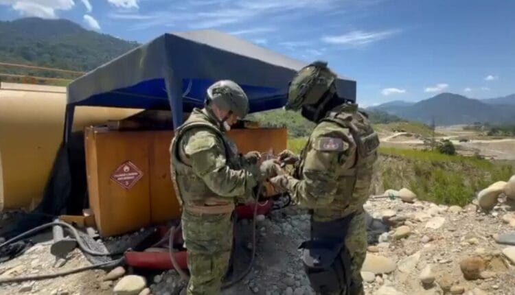 Ejército destruye maquinaria de gran escala y paraliza operación minera ilegal en Panguintza
