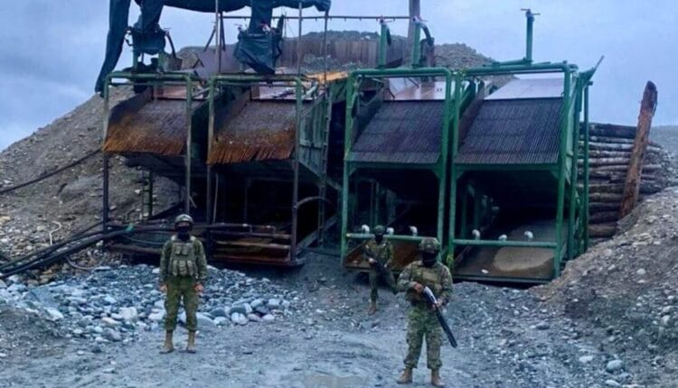 Desarticulan campamento de minería ilegal en el cantón Yantzaza
