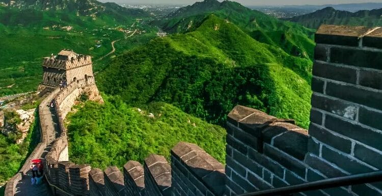 Noboa proyecta visita oficial a China en agosto de 2026