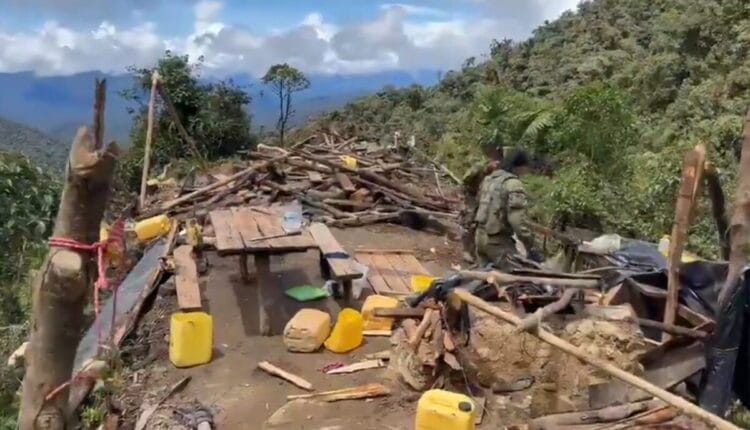 Fuerzas Armadas intensifican ofensiva contra la minería ilegal en tres provincias del país