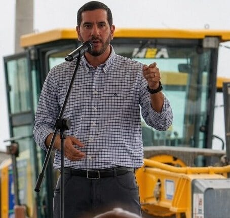 Luque queda fuera de cargos en el caso Progen y se reconfigura el debate sobre contratación energética en Ecuador