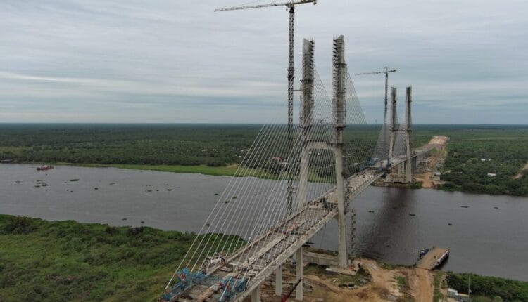 Puente de la Bioceánica une por primera vez a Paraguay y Brasil y marca un hito para la integración regional