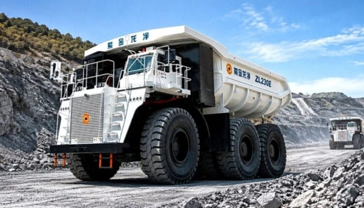 China pone en marcha un gigante eléctrico para la minería: transporta 230 toneladas y equipa una batería de 1.400 kWh