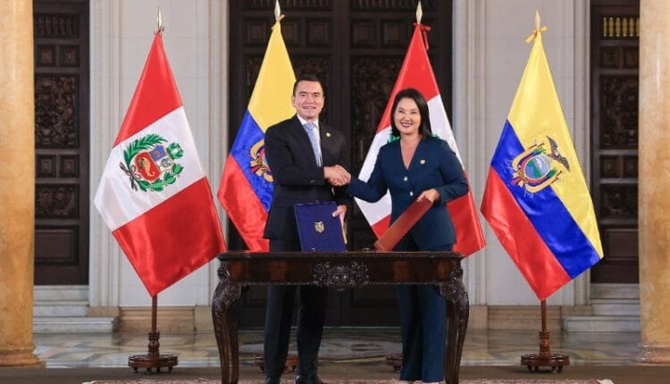 Noboa y Fujimori contra la minería ilegal